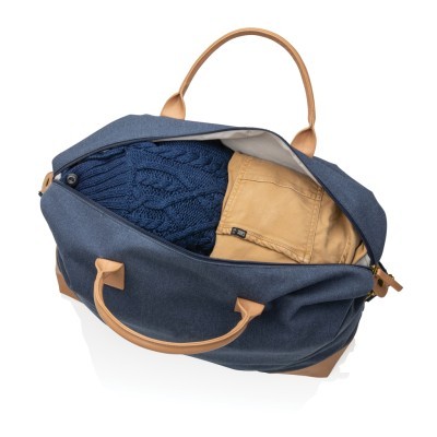 Bolsa fin de semana reciclada con asa y detalles marrones